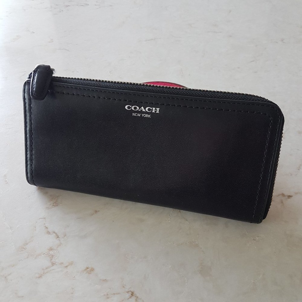 AUTH Coach Legacy Slim Zip Wallet Black Glove Leather Excellent! $6.99 Shipping!